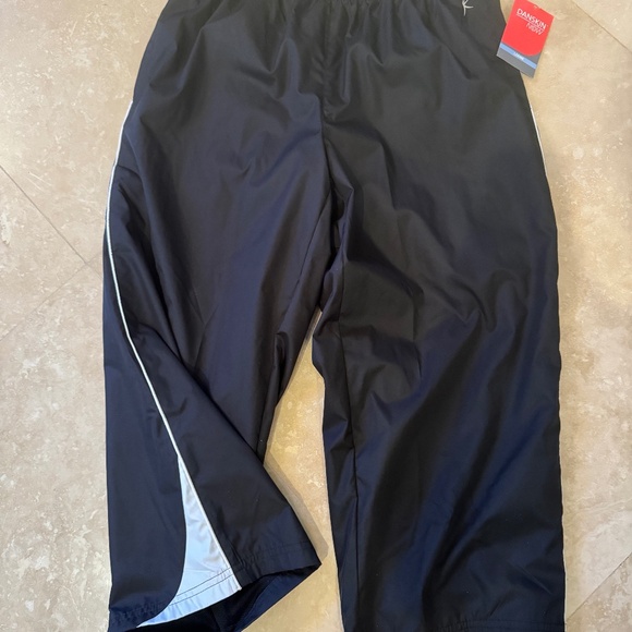 Capri Pants - Picture 1 of 2
